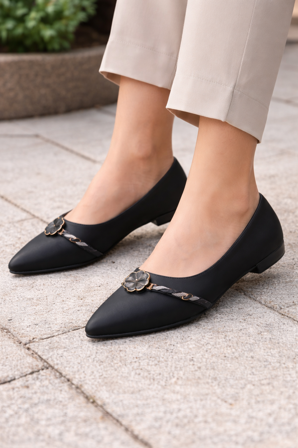 Elegant Women’s  Flat Shoes