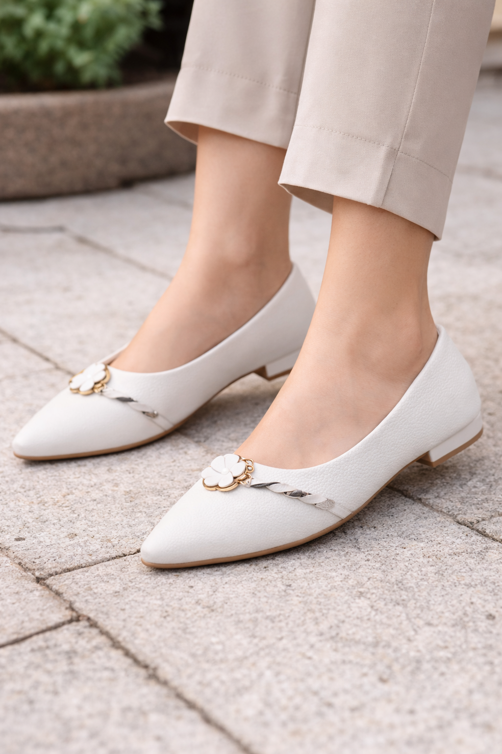 Elegant Women’s  Flat Shoes