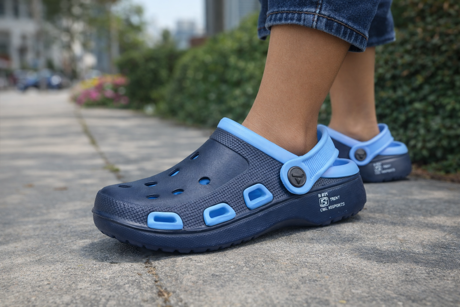 Navy Blue & Sky Blue Lightweight Comfort Clogs – Breathable Casual Slip-On Sandals