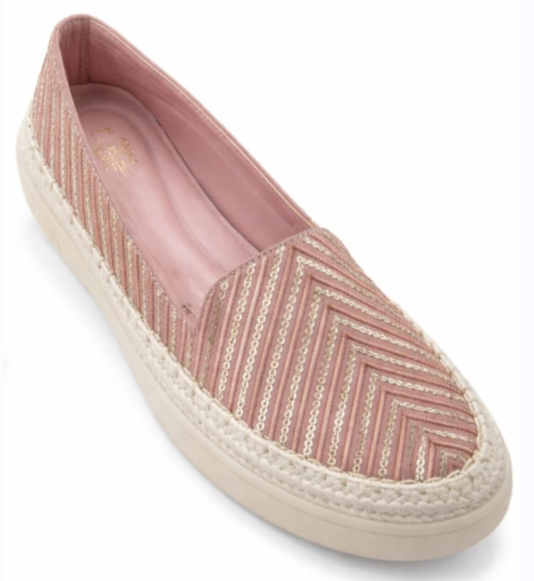 Women’s Chevron Pattern Slip-On Platform Shoes