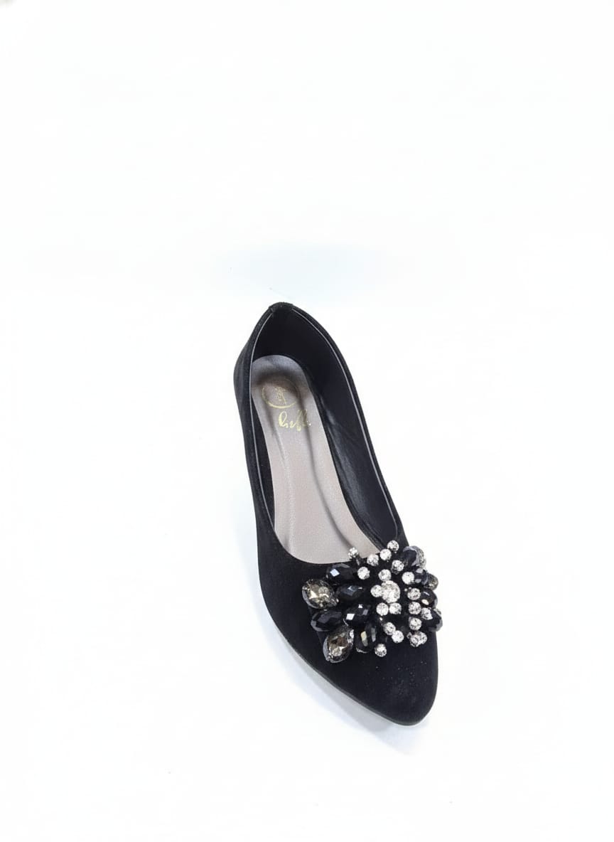 women’s black block-heel bellie