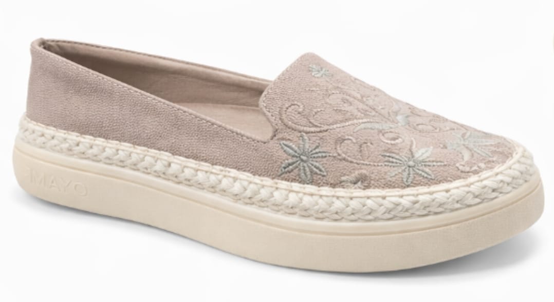 Women’s Embroidered Slip-On Platform Shoes