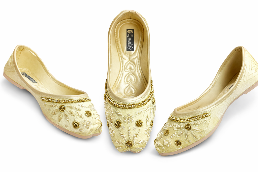 Golden Hand-Embroidered Women’s Ethnic Jutti