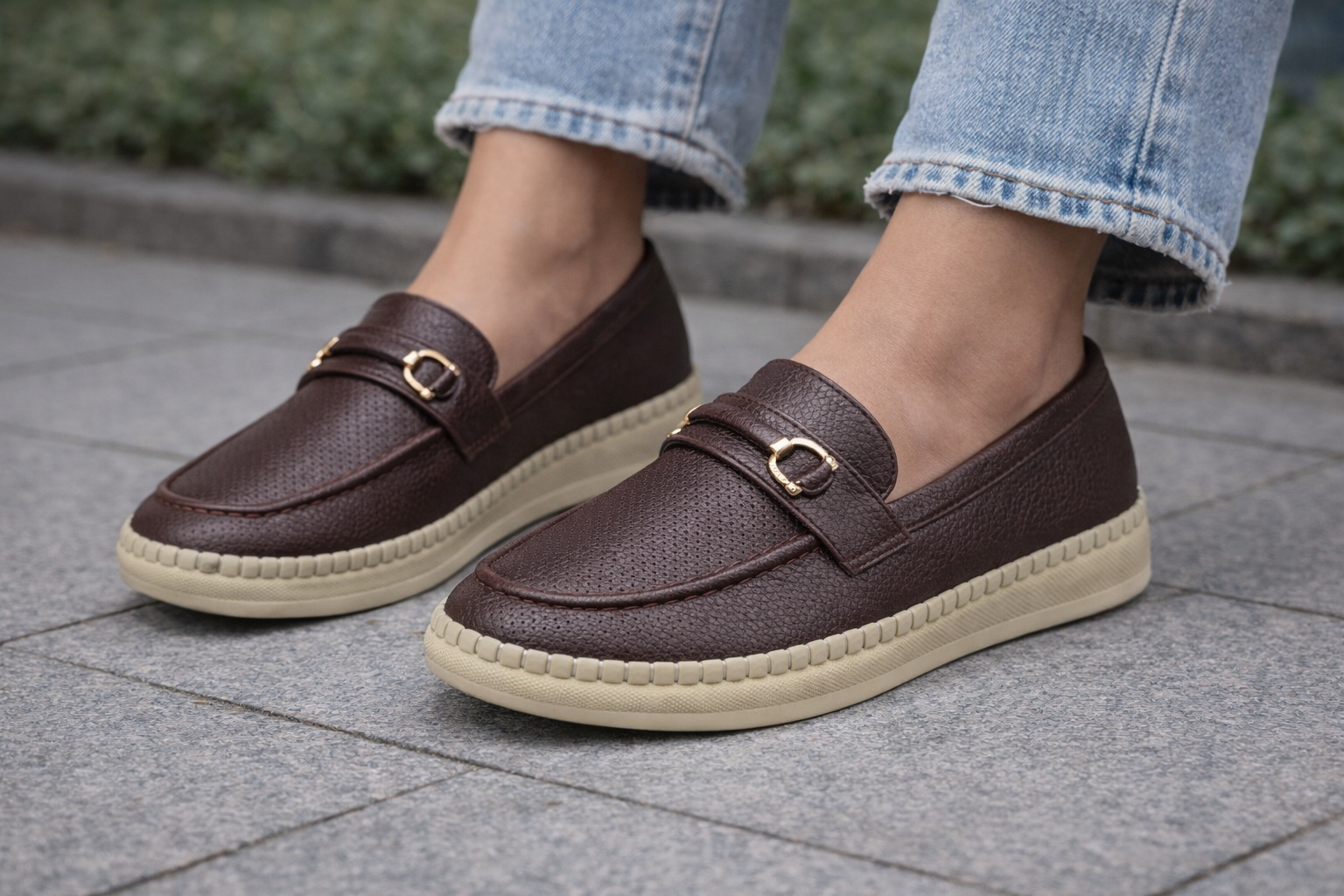 Women’s Black Comfort Loafers with Gold Buckle – Casual Slip-On Shoes