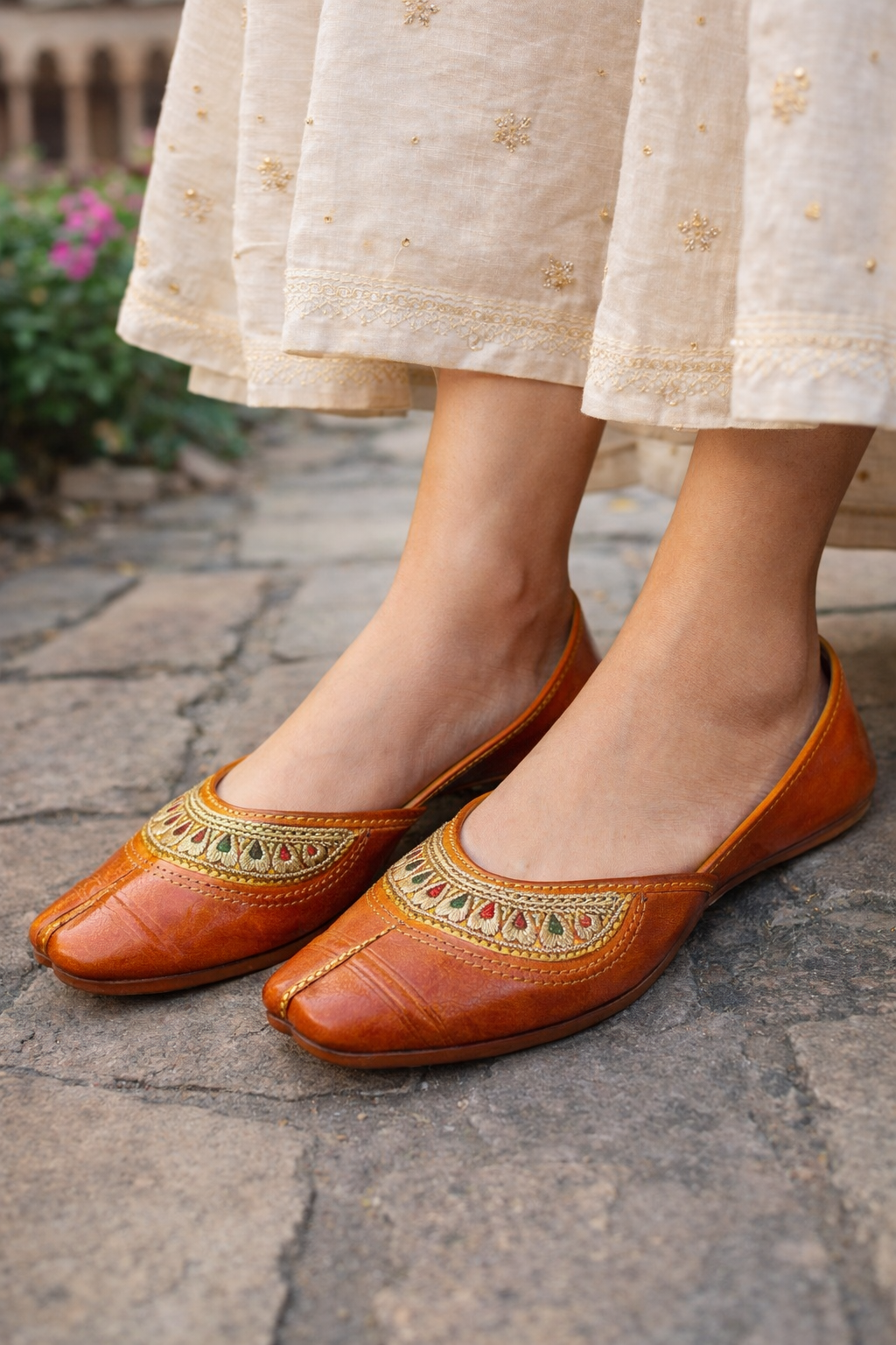 Handcrafted Tan Leather Punjabi Jutti for Women – Traditional Embroidered Ethnic Flats