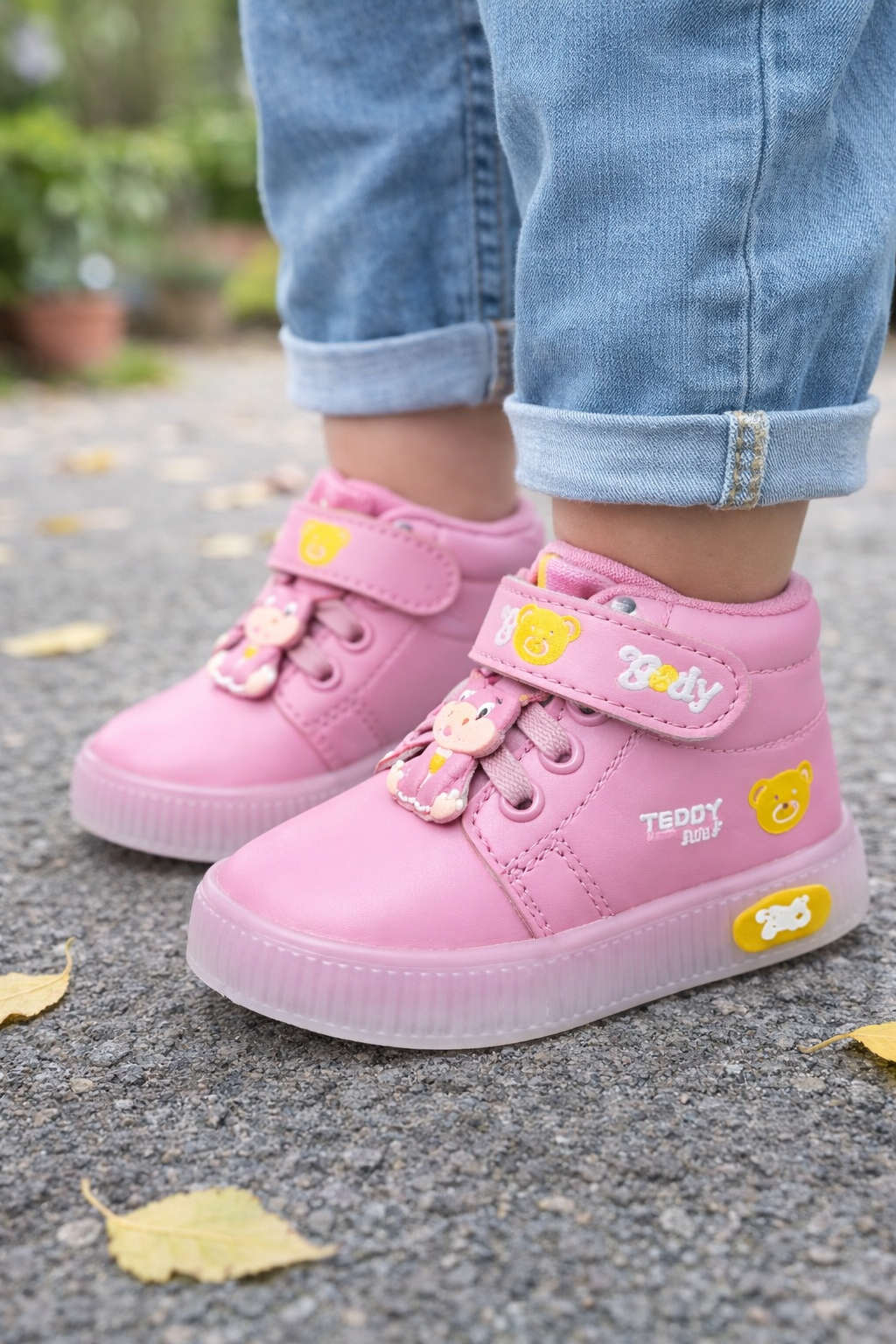 Cute Pink Teddy Kids Casual Sneakers – Soft & Comfortable Baby Shoes